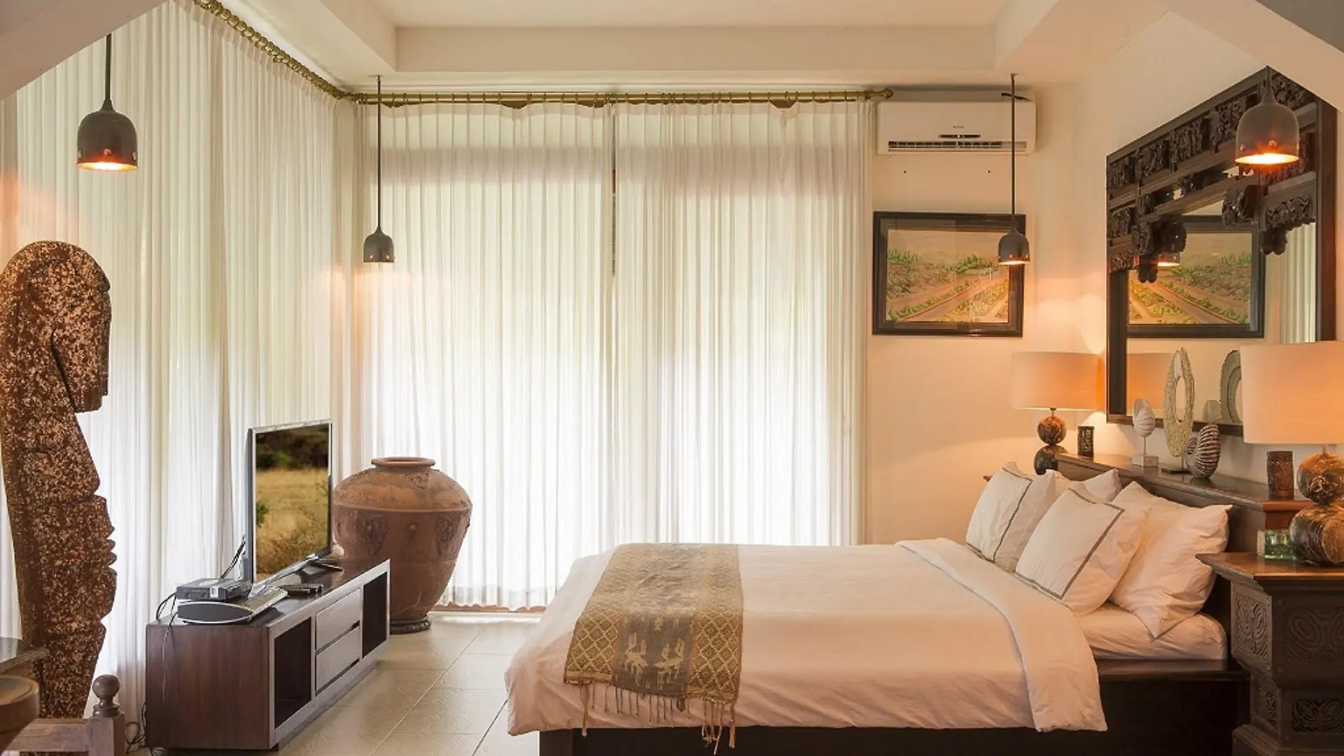 Bali Holiday Villas - Layla Legian   Legian (Bali)
