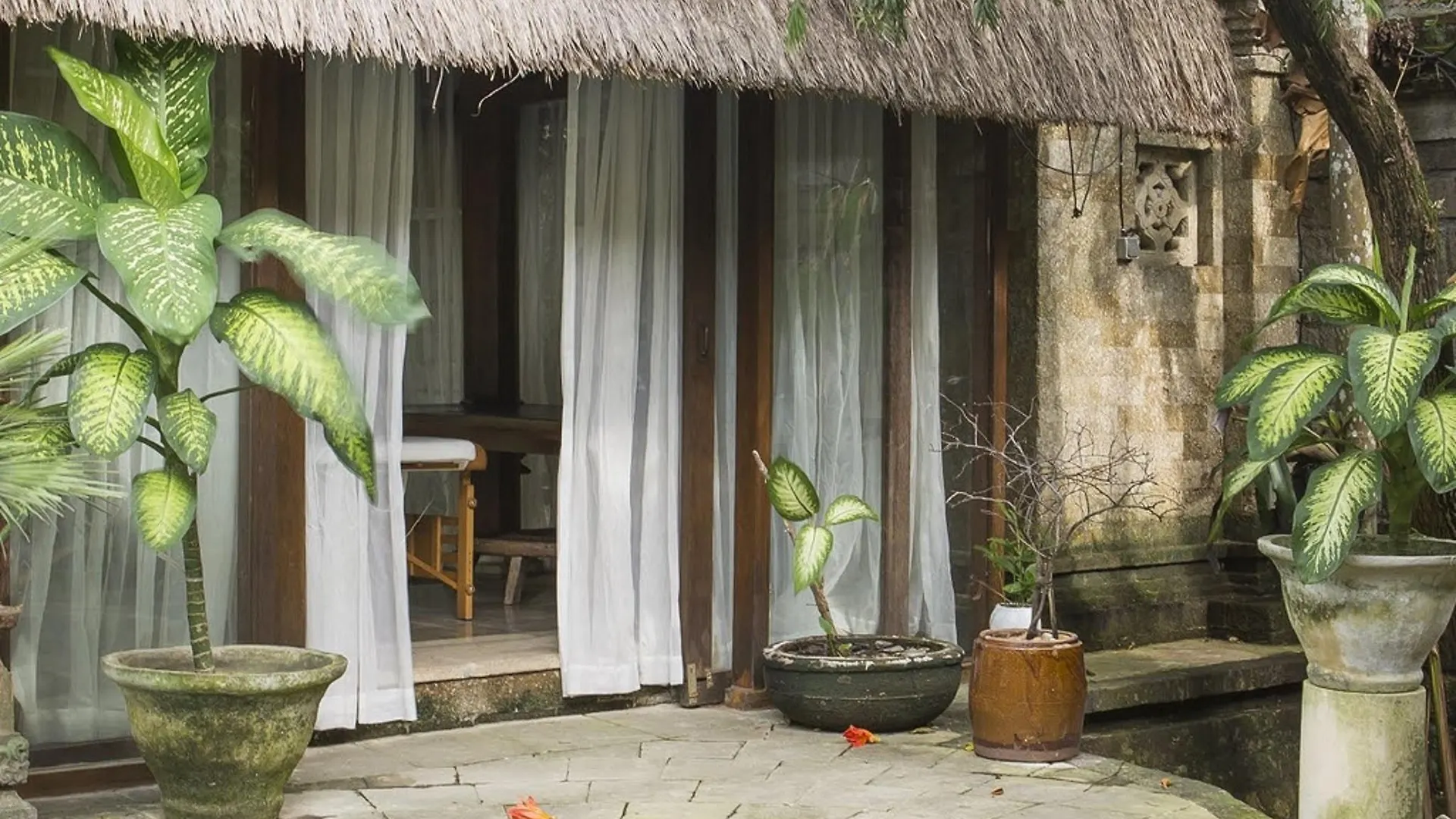 Bali Holiday Villas - Layla Legian