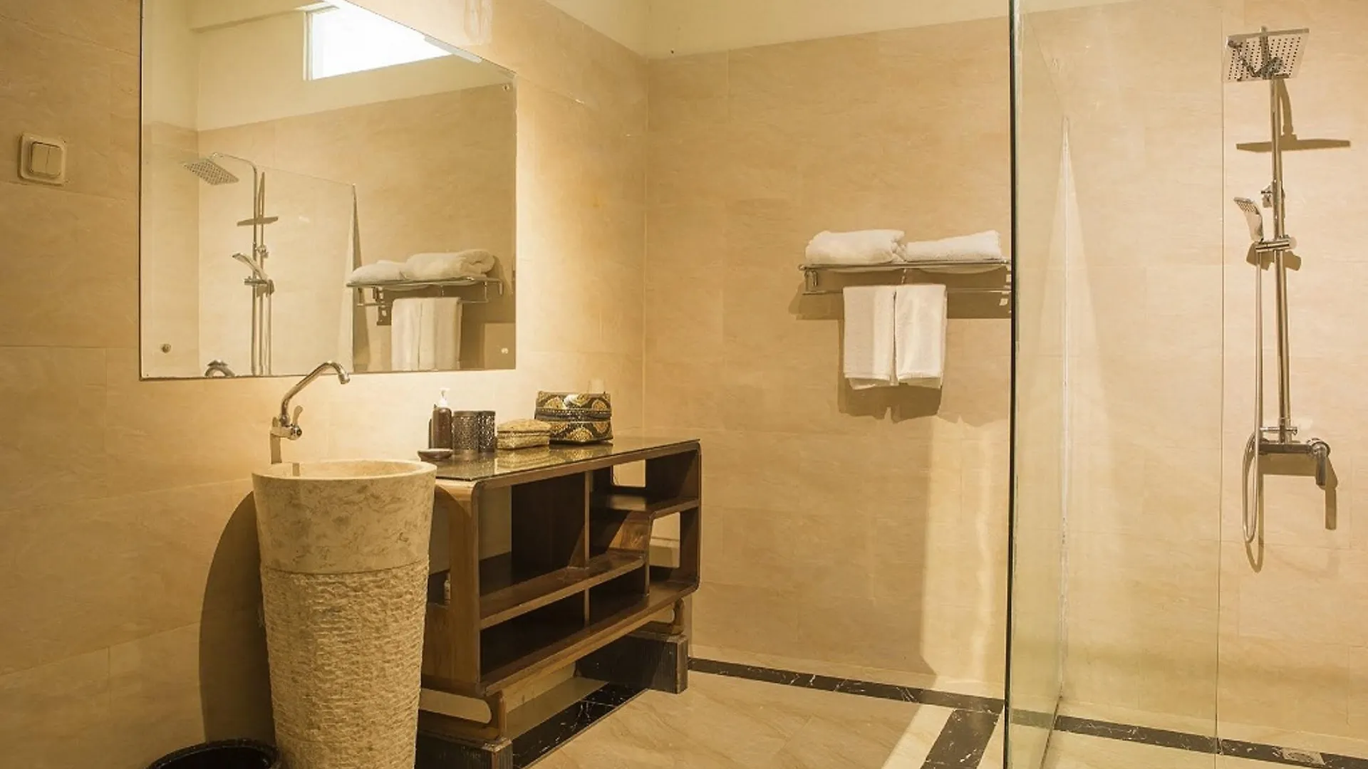 Bali Holiday Villas - Layla Legian  Indonesia