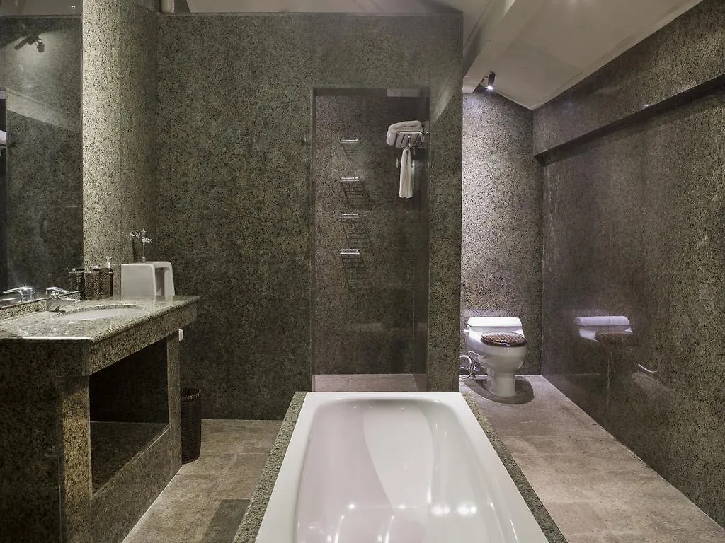 Bali Holiday Villas - Layla Legian   Legian (Bali)