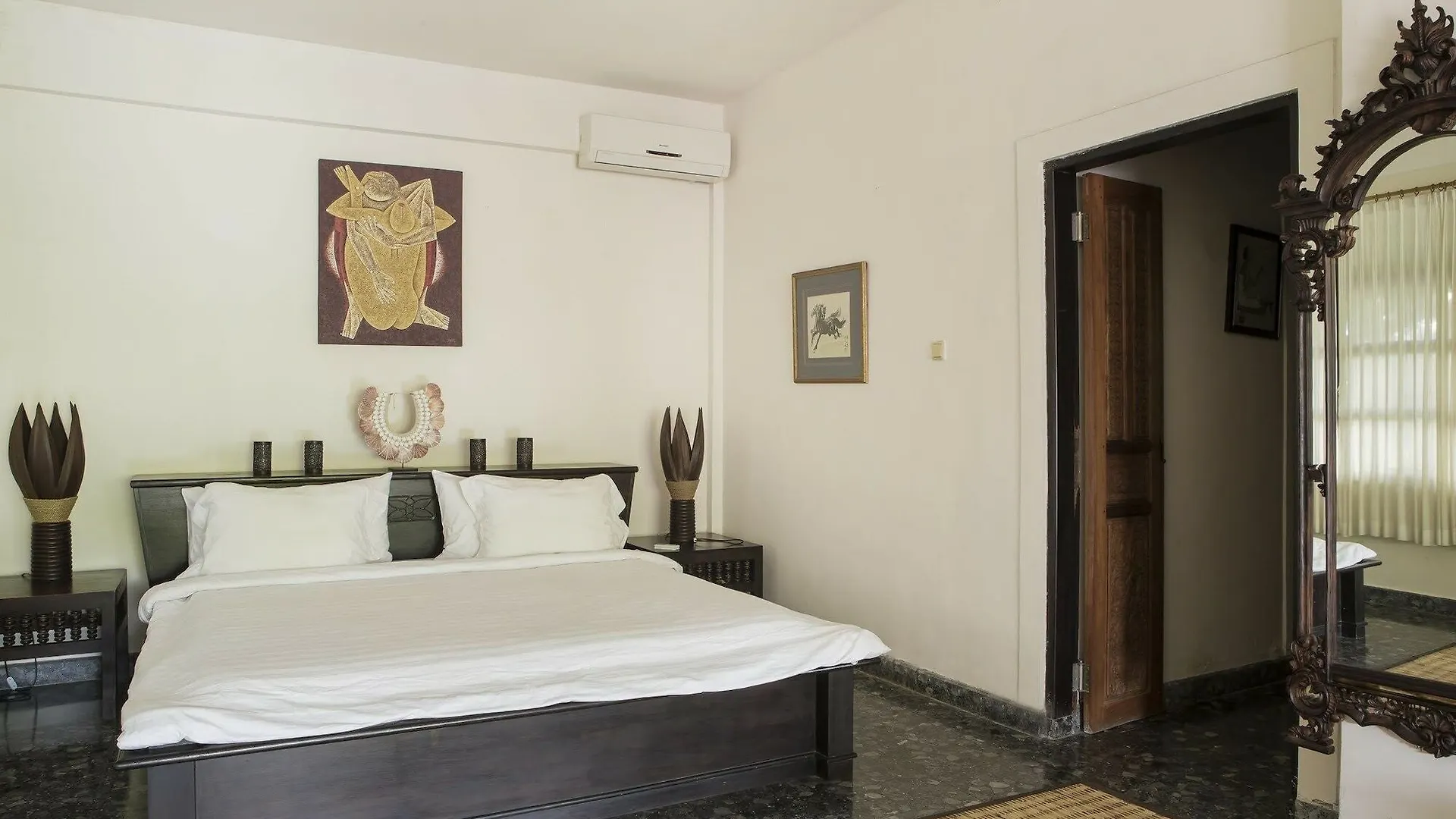 Bali Holiday Villas - Layla Legian  Indonesia